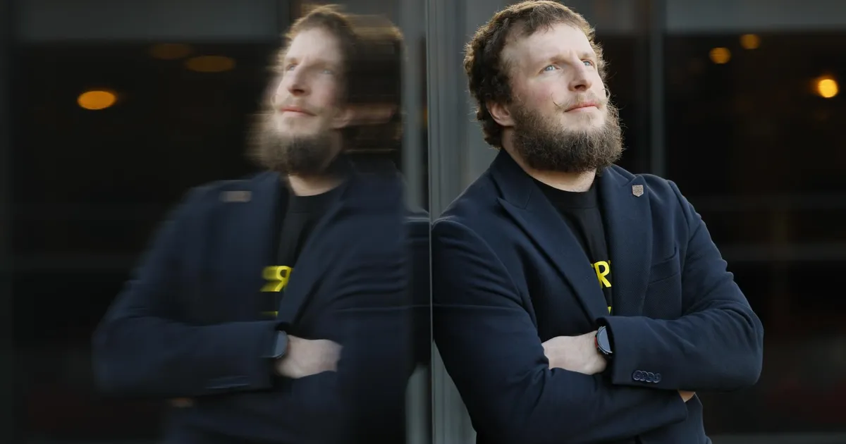 AK ⟩ Mariupoli kaitsjal aitasid Vene vangistust üle elada tulevikuplaanid