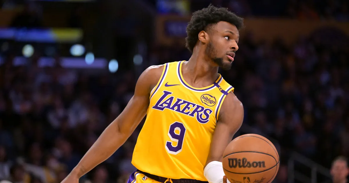 VIDEO ⟩ Kriitikutel suu kinni? LeBron Jamesi poeg tegi NBAs elu mängu