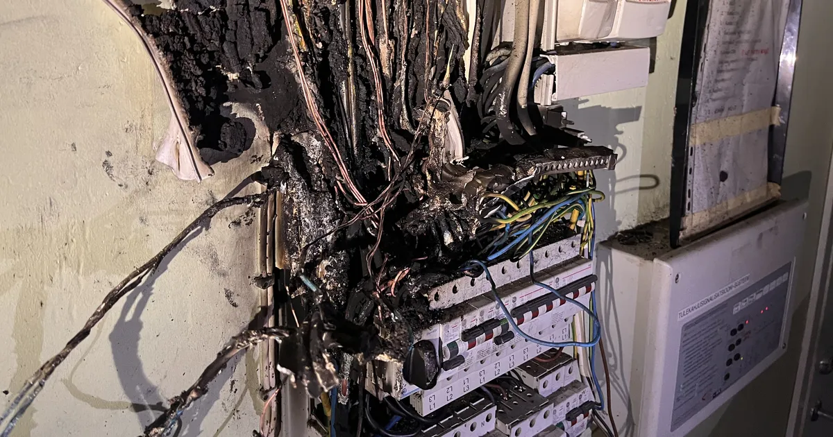 FOTOD ⟩ Haapsalu kodutute varjupaigas puhkes tulekahju, süttis elektrikilp