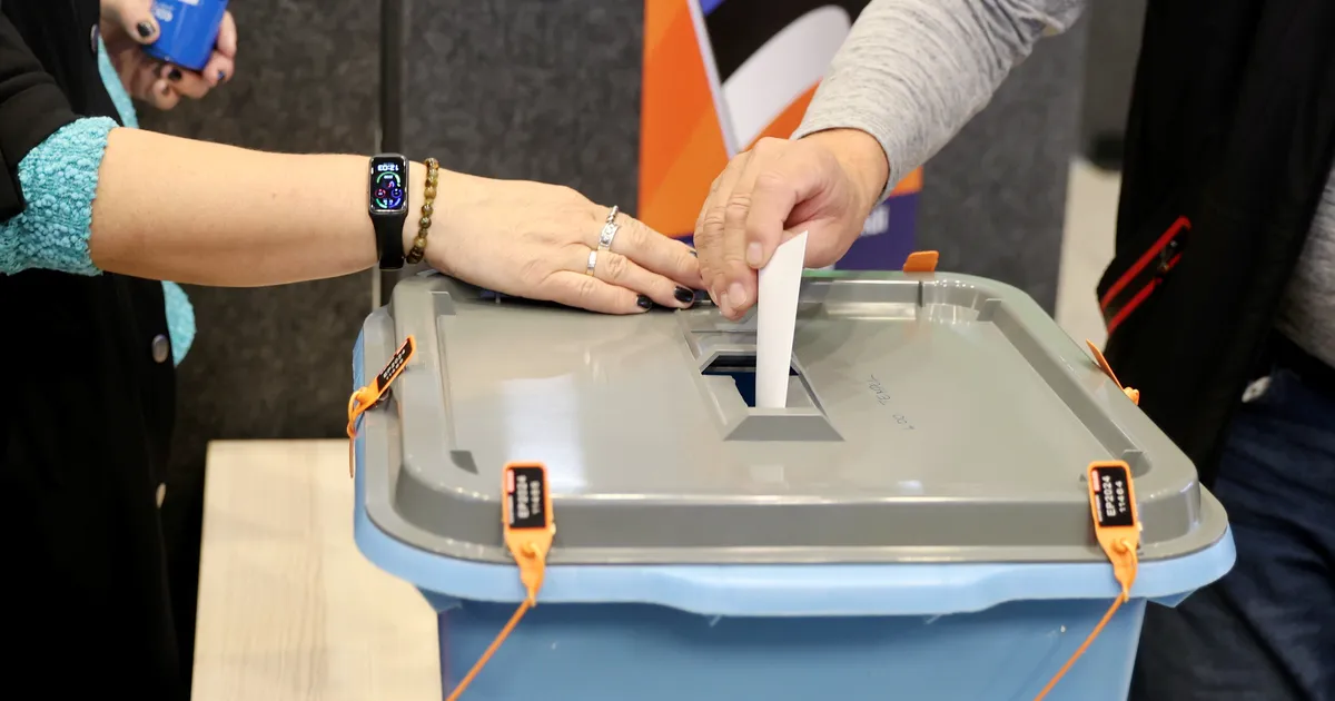 RAPORT ⟩ Agressorriigi kodanikelt valimisõiguse võtmise ajaaken võib peagi sulguda