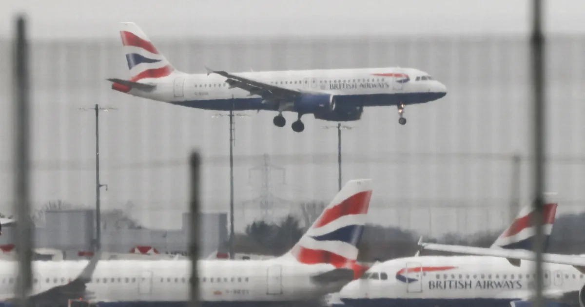 Heathrow' lennujaam töötab põlengu järel taas