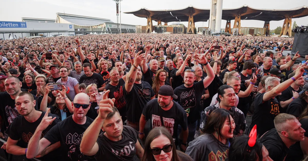 AC/DC kontserdi reklaam jäi keeleametile silma: ka eesti keelt kõneleval inimesel on õigus teada, mida reklaamitakse