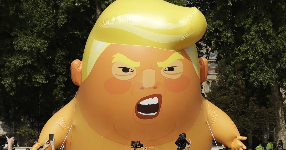 VIDEO ⟩ Trump marutab luhtaläinud portree pärast