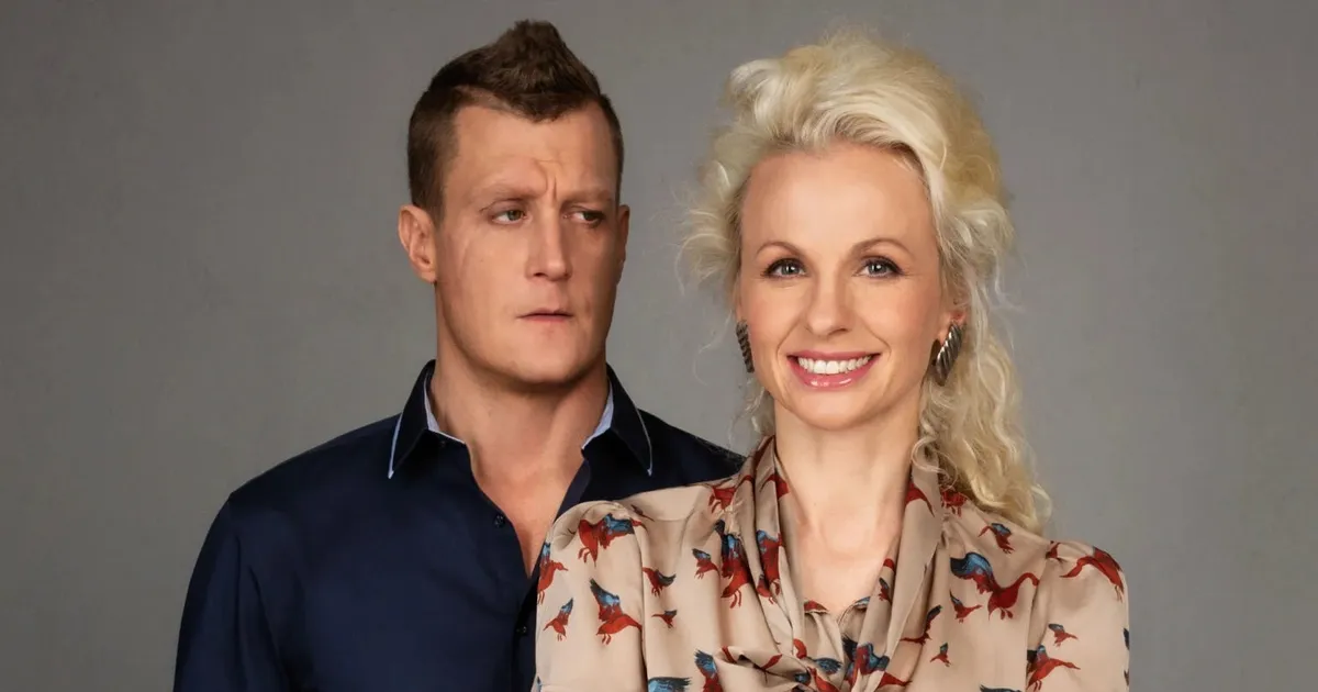 TÜLIKOMÖÖDIA ⟩ Pole paremat tüliõuna kui veel sündimata lapse nimi