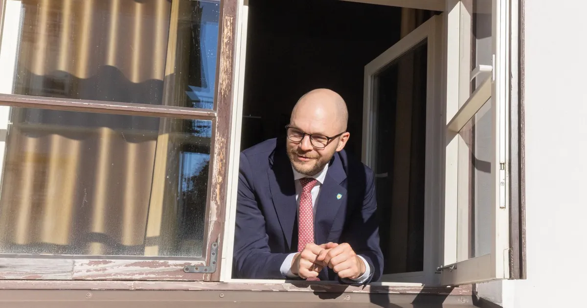 EBAVÕRDSUS ⟩ Linnavalitsus tõstis kõigi koolijuhtide palka, ainult ühe jättis lisarahata