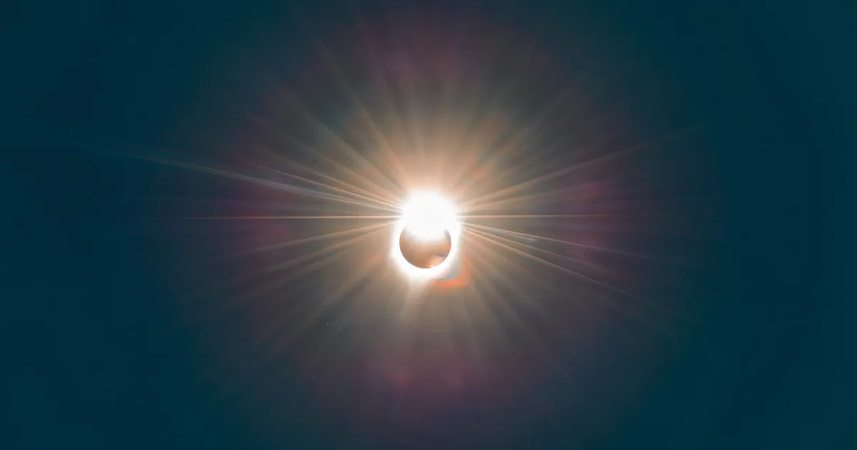 PÄIKESEVARJUTUSE HOROSKOOP ⟩ Kõigil on aeg võimsaks uueks alguseks: peagi läheb kergemaks