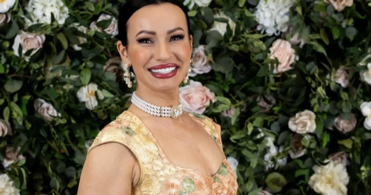 NAERUTAVAD KAADRID ⟩ Silvia Ilves jagas uue kallimaga sotsiaalmeedias pilte: võtame asja huumoriga!