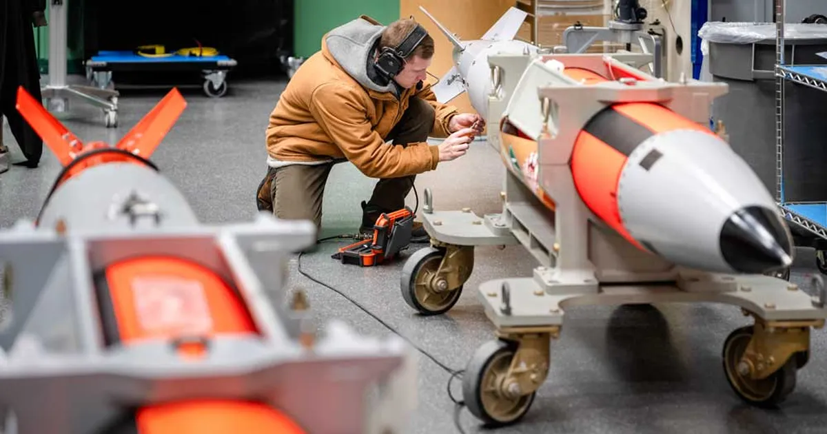 USAs saadeti plaanitust varem tootmisse need uutmoodi tuumapommid