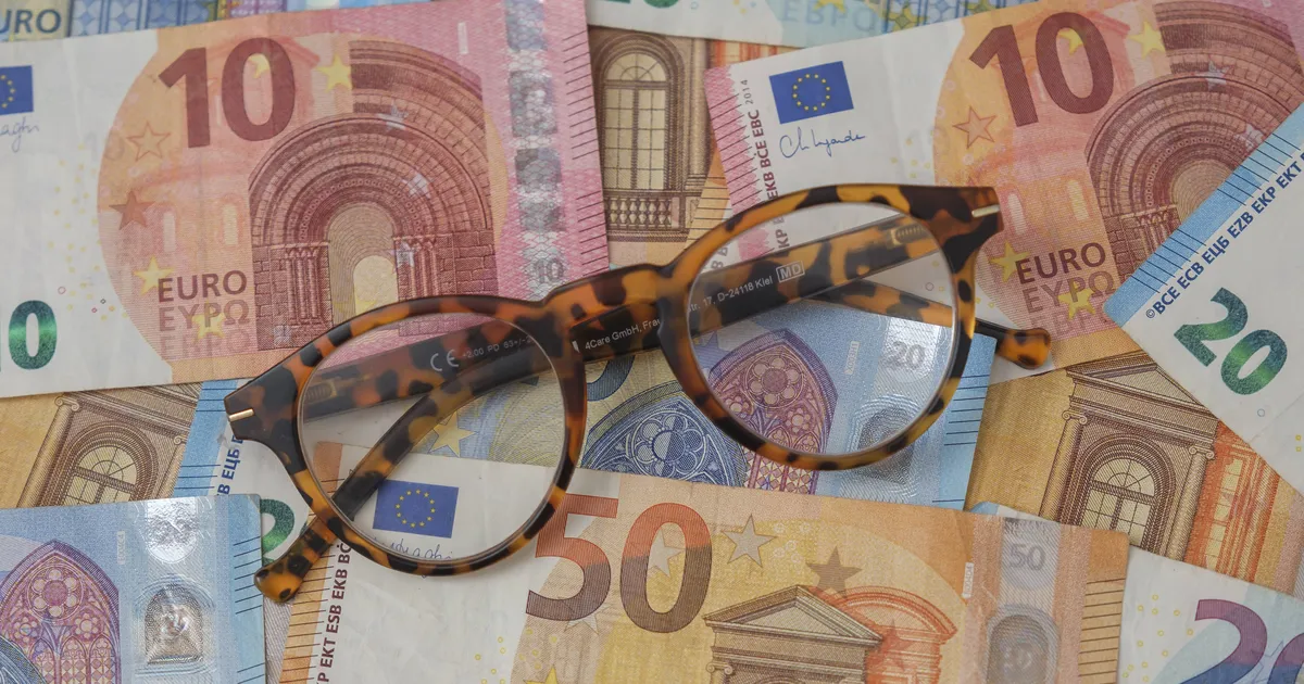 95-aastane naine andis kelmile 5000 eurot