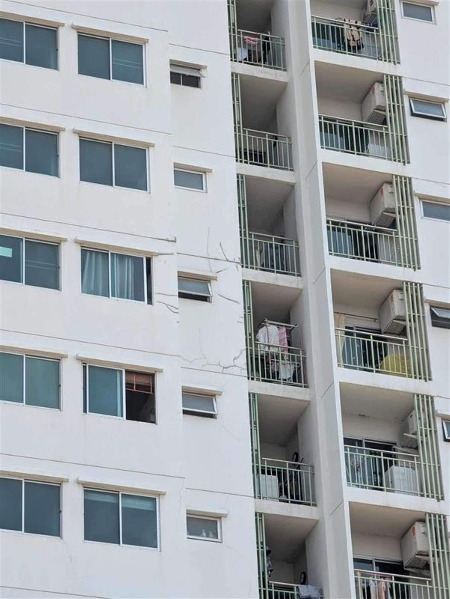 Maavärina ajal Bangkokis viibinud eestlane: hotellist põgenedes polnud aega jalanõusid jalga panna