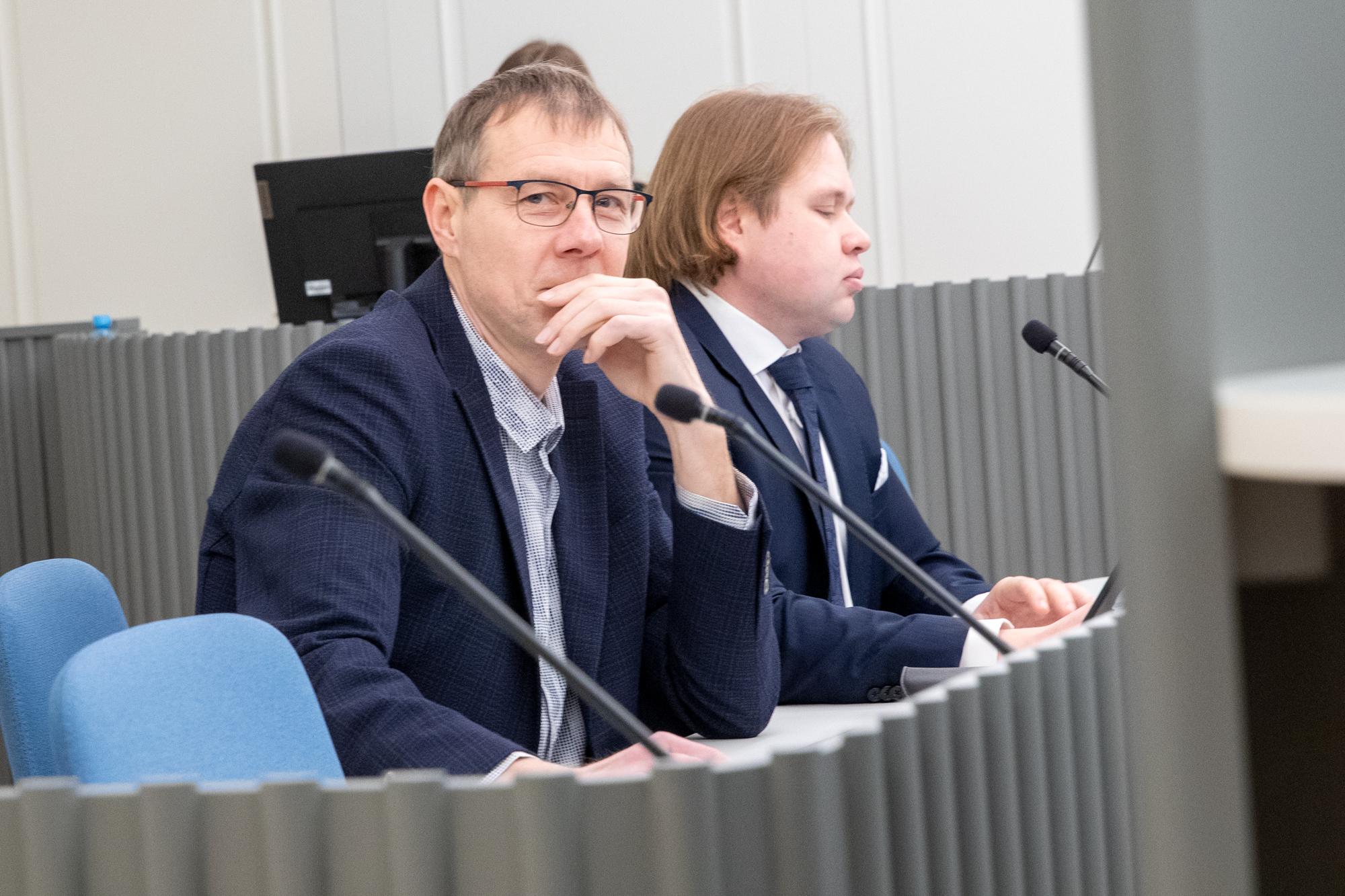 Kolleegi aluspesusilte pildistanud politseikapten oli varem kingitusega just pesu suuruse pärast alt läinud