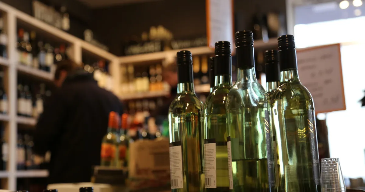 Alkoholipoodide kett paneb uksed kinni