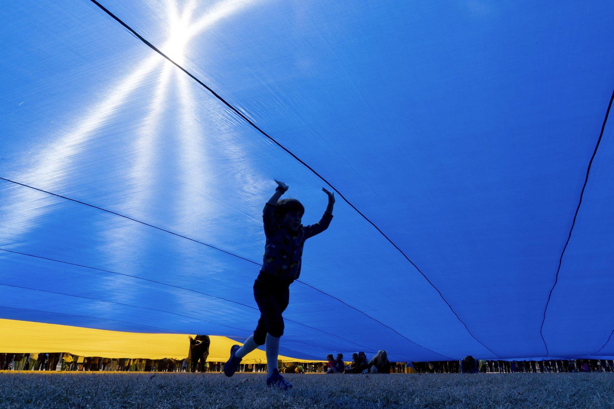 Valge Maja teatas röövitud Ukraina laste otsimisprogrammi rahastamise lõpetamisest