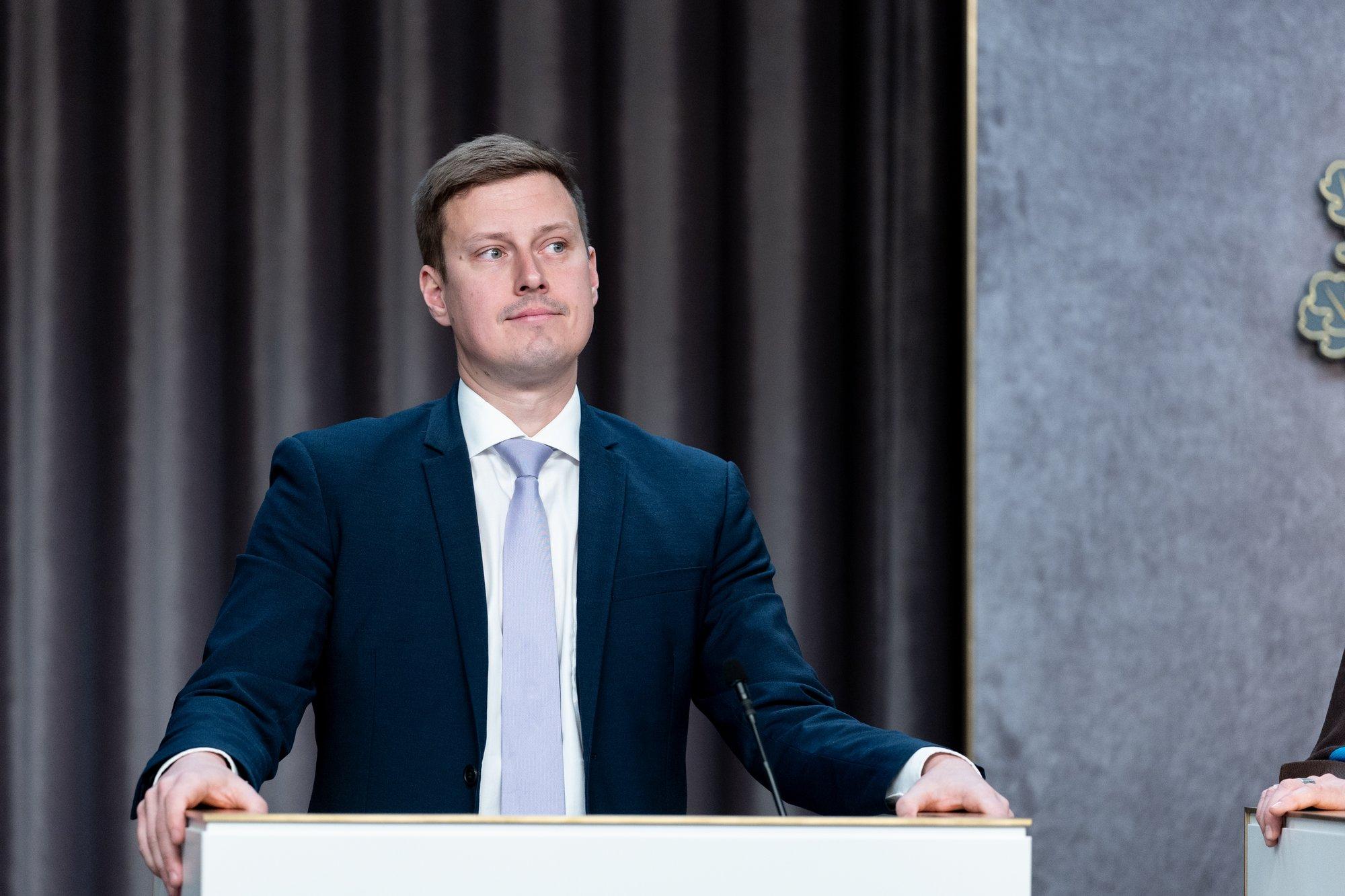 Ametiühingute keskliit arutas majandusministriga töölepingu seaduse muutmist. „Töötajate olukord ei tohi halveneda!“