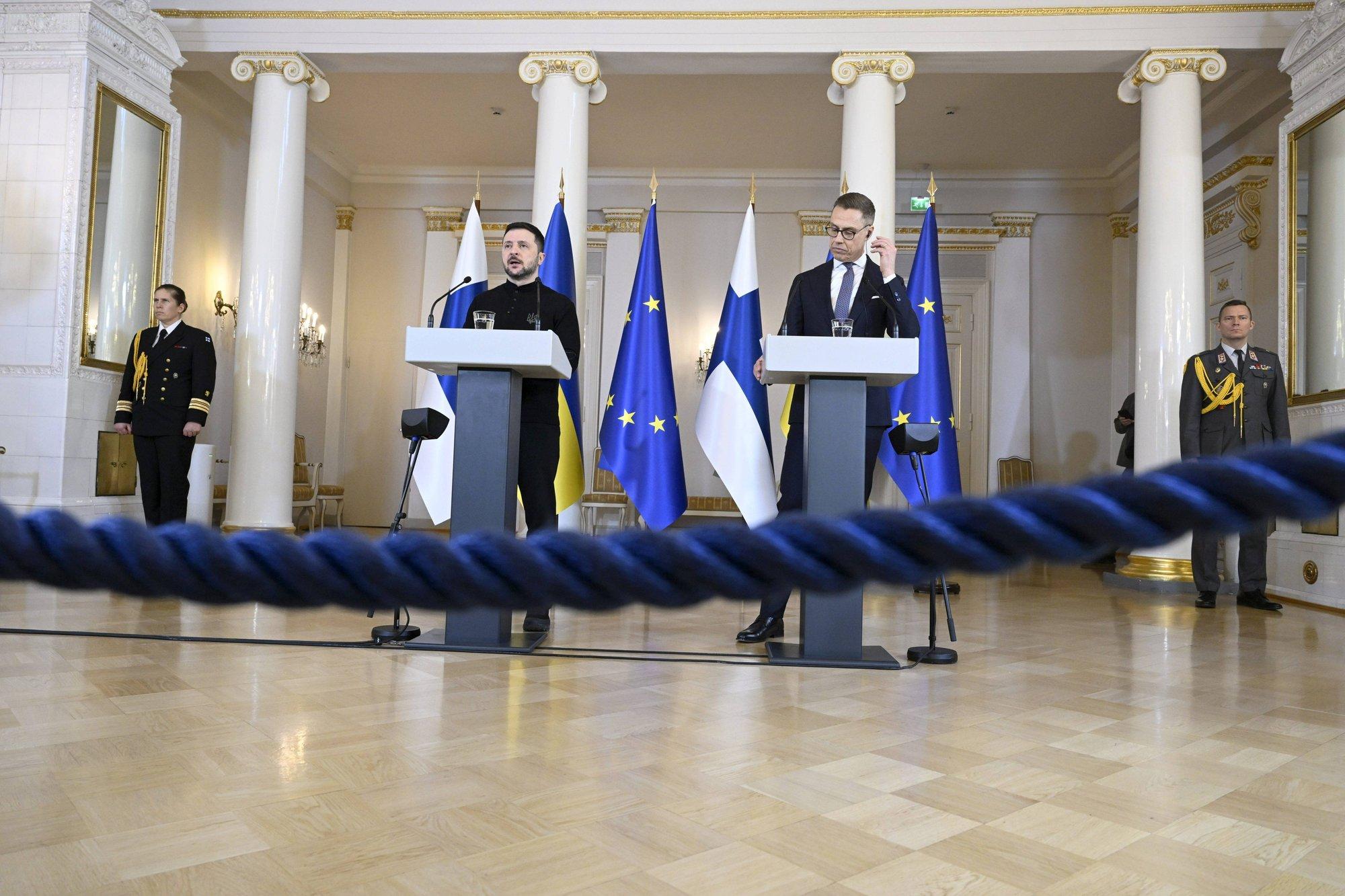 Zelenskõi teatas Helsingis, et räägib täna telefoni teel Trumpiga