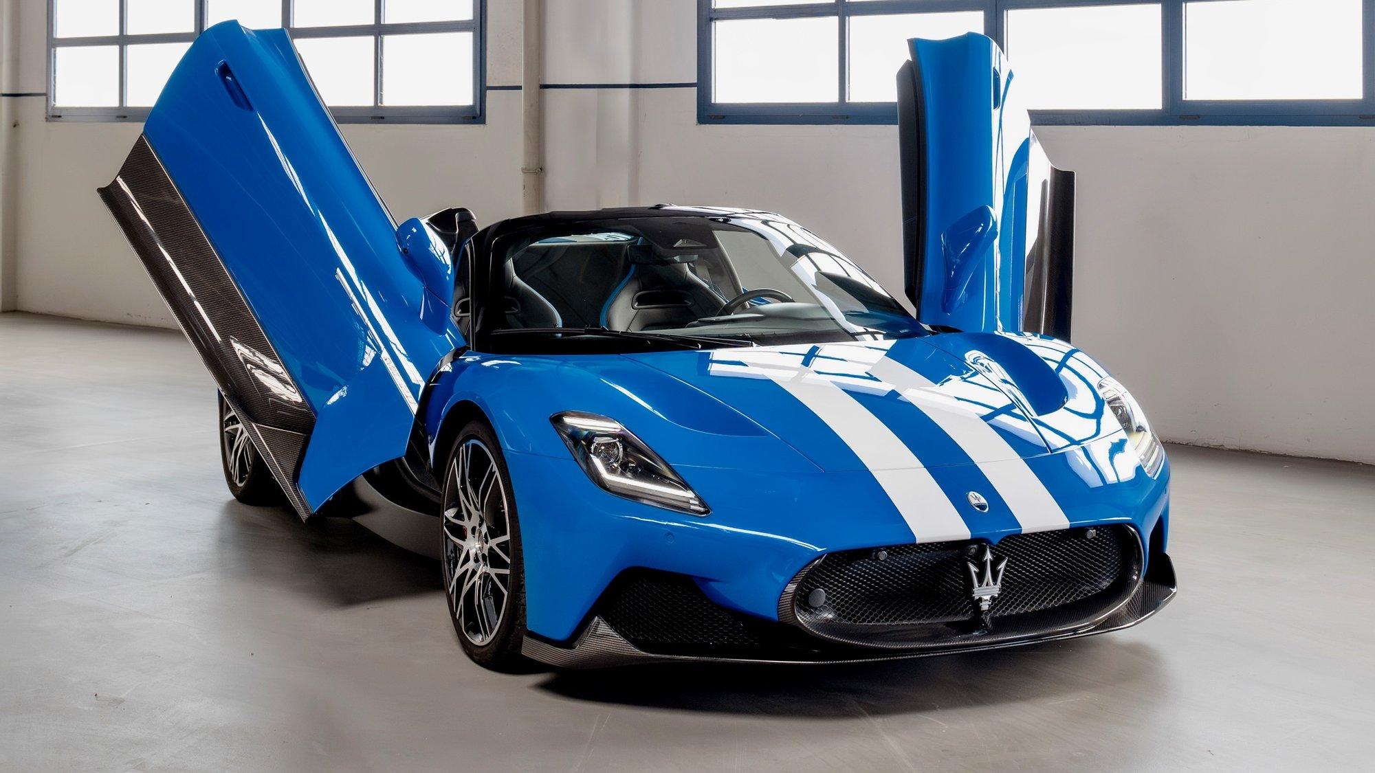 Elektriline Maserati MC20: surnult sündinud laps