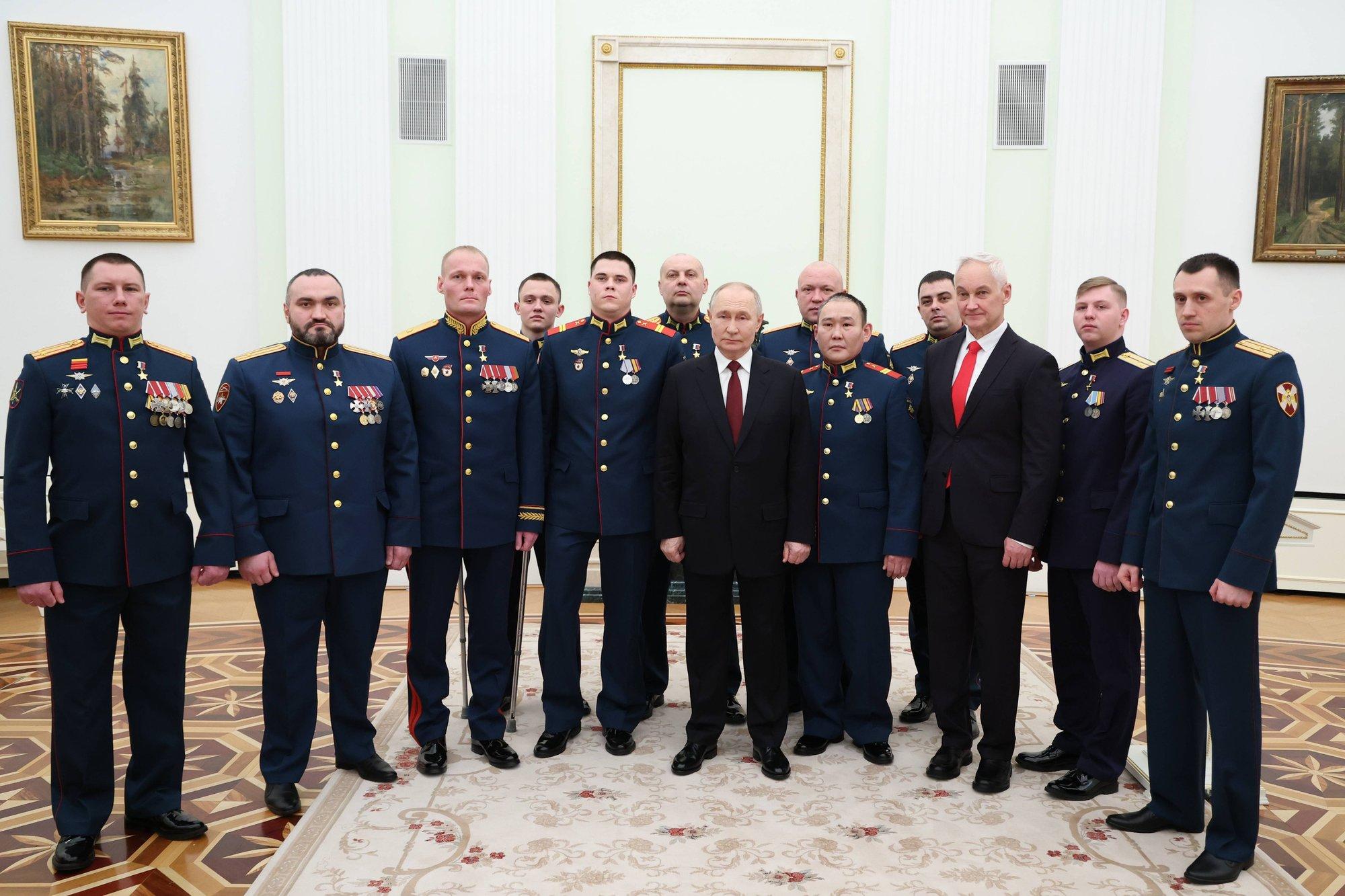 SÕJAPÄEVIK (1132. päev) | Vene-eksperdid: Moskva kavatseb lüpsta Trumpi nii palju ja nii kaua kui võimalik