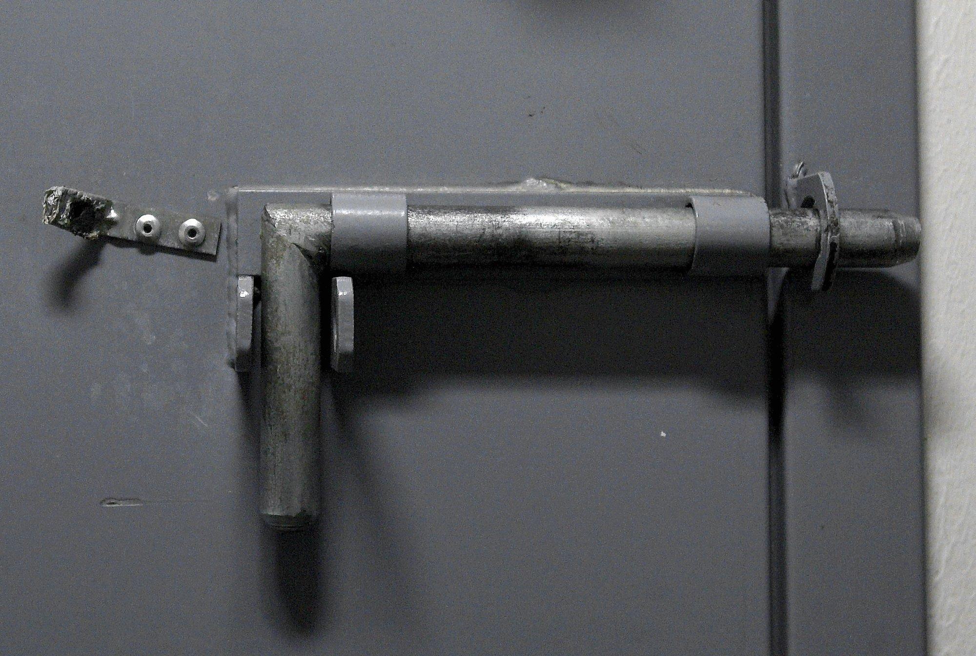 Vahipataljoni ajateenija sai mitmepäevase šokivangistuse distsiplinaarsüütegude ja vääritu käitumise eest