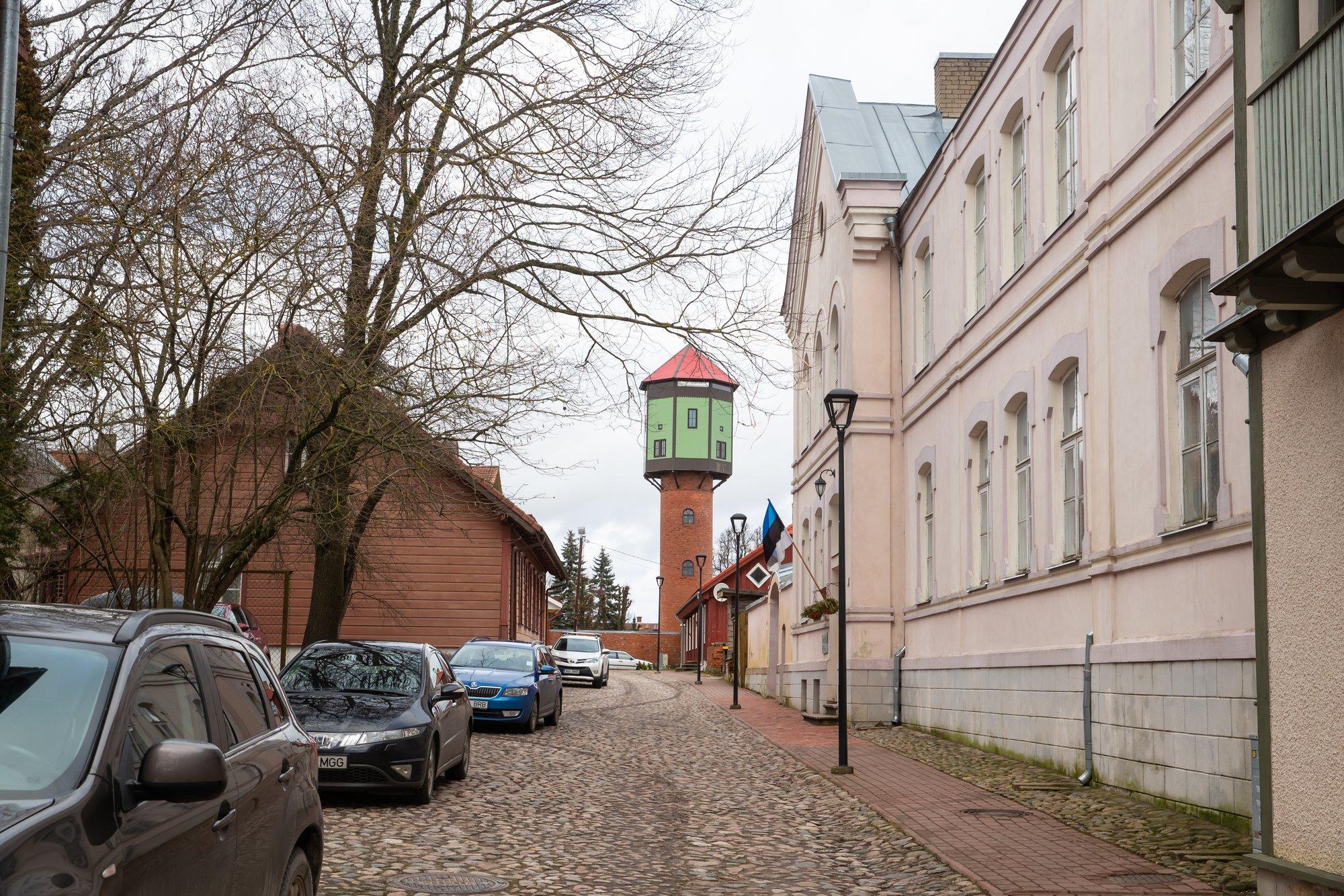 Suve algusest muutub Viljandis parkimine tasuliseks