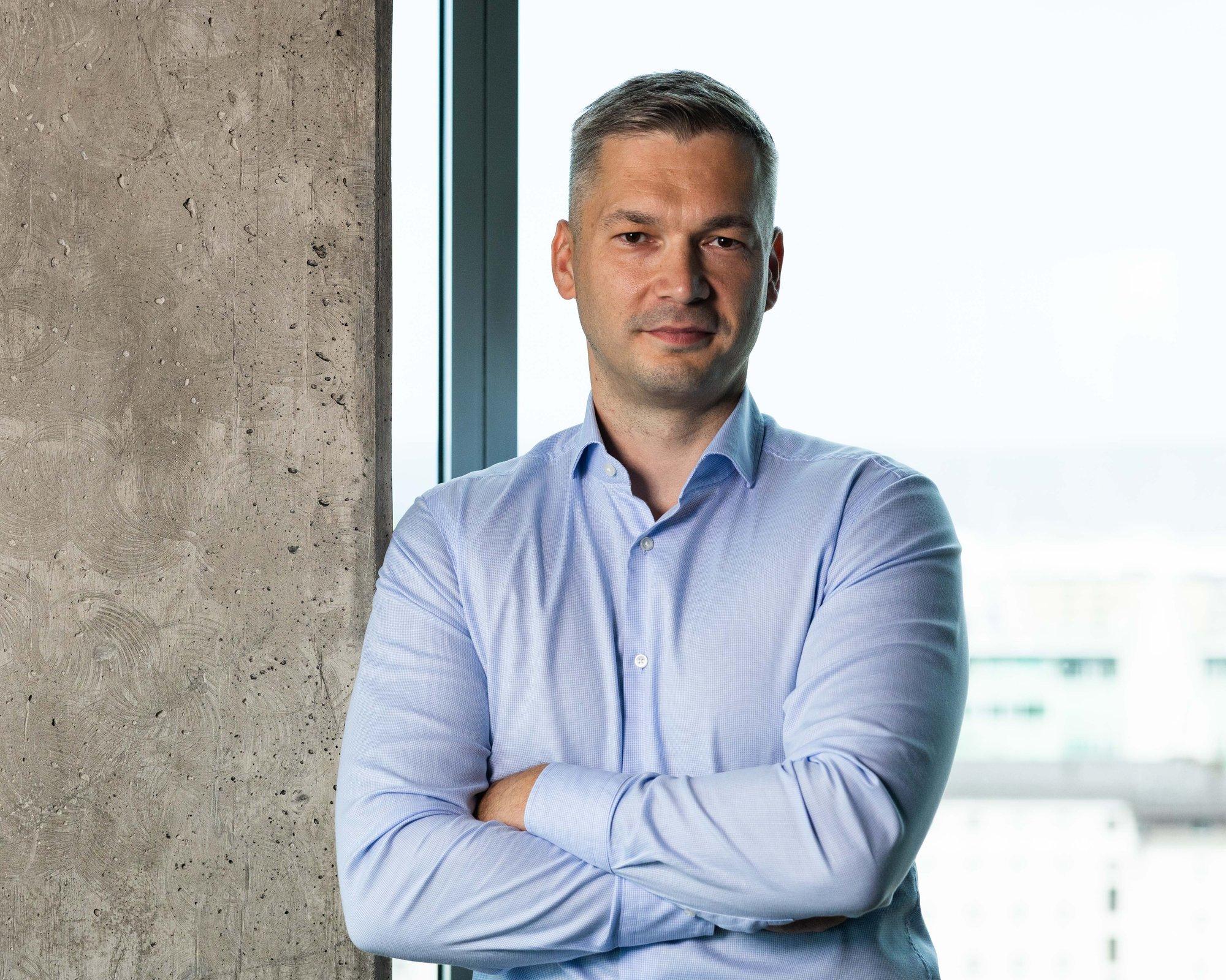 LHV lahkuv juht selgitab, miks ta suurpangast minema läheb