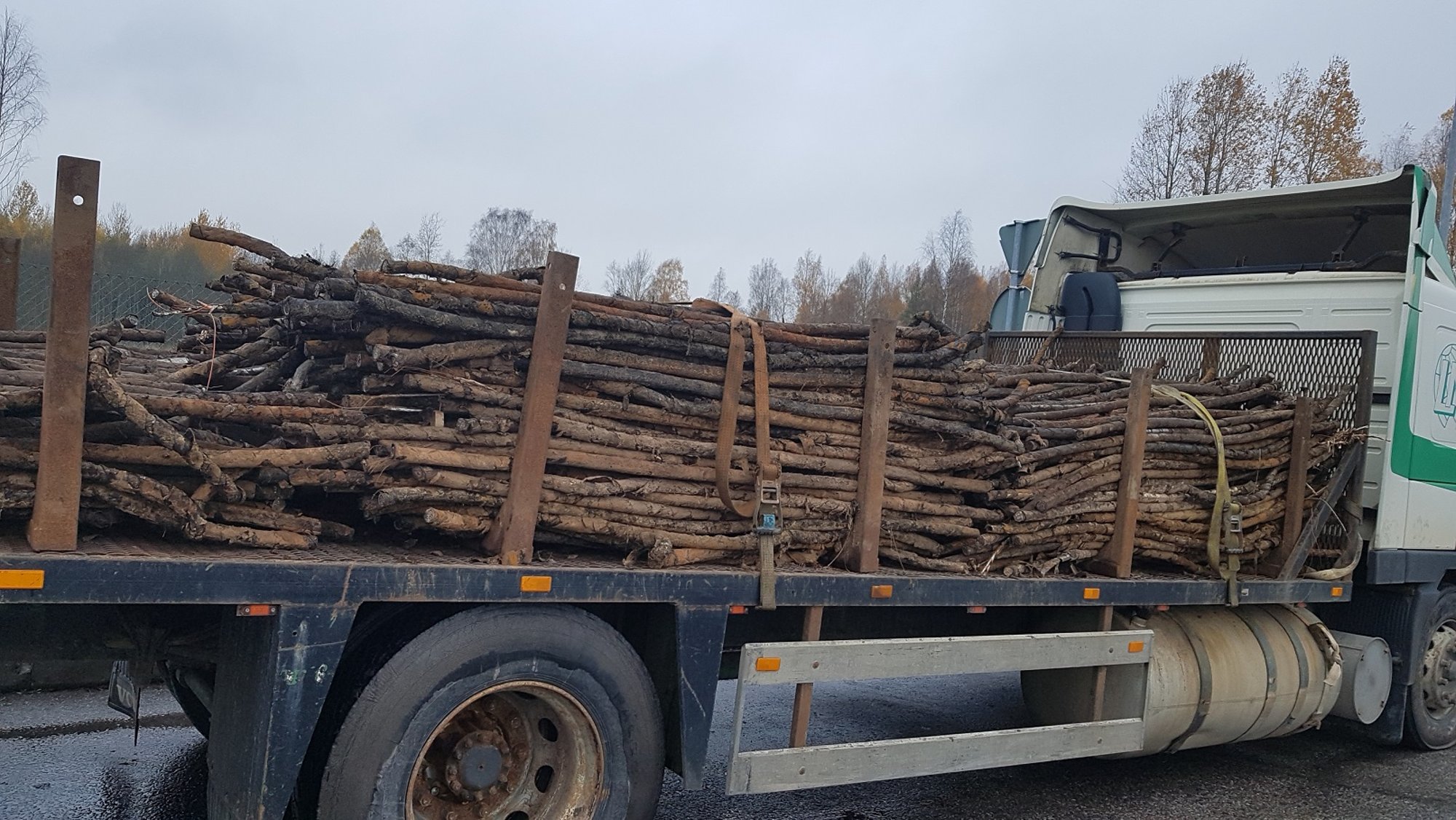 FOTOD | Telia on maa alt välja sikutanud 150 kilomeetrit vanu vaskkaableid