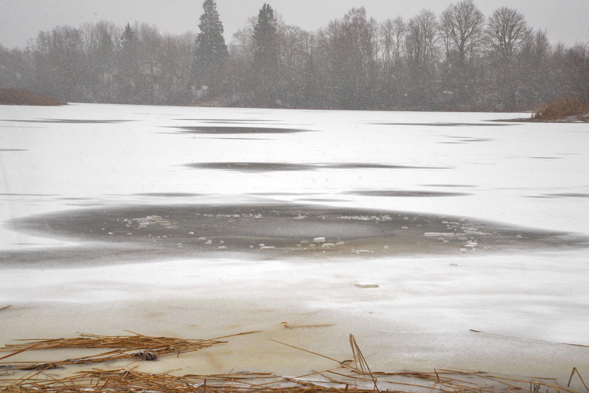 Põlva vallas kukkus mees läbi jää. Läheduses olnud talumees läks talle appi