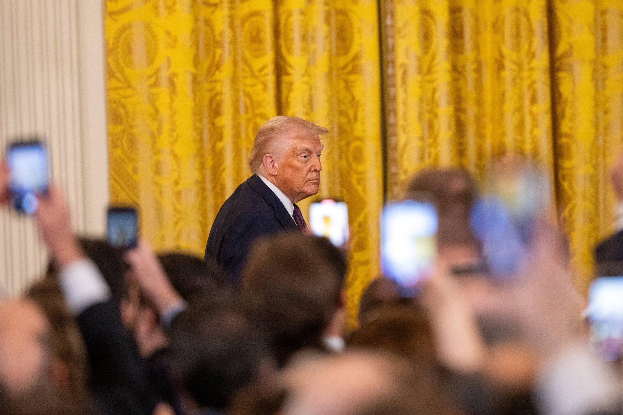 USA kaubanduspartnerid loodavad vastastikuseid tariife vähendada. Trump ähvardab autotariifidega