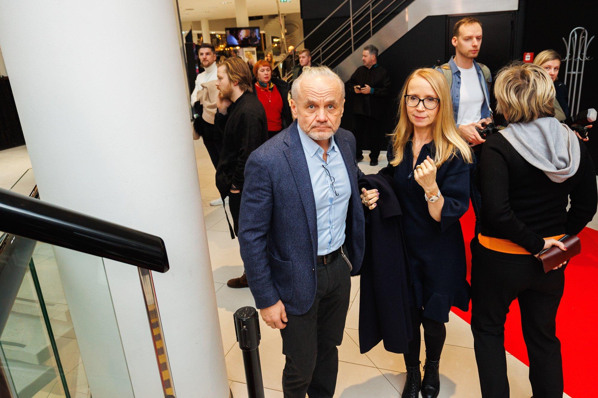 KLÕPS | Väärikas tähtpäev! Raivo Hein tähistab 35. pulma-aastapäeva romantilise õhusõiduga