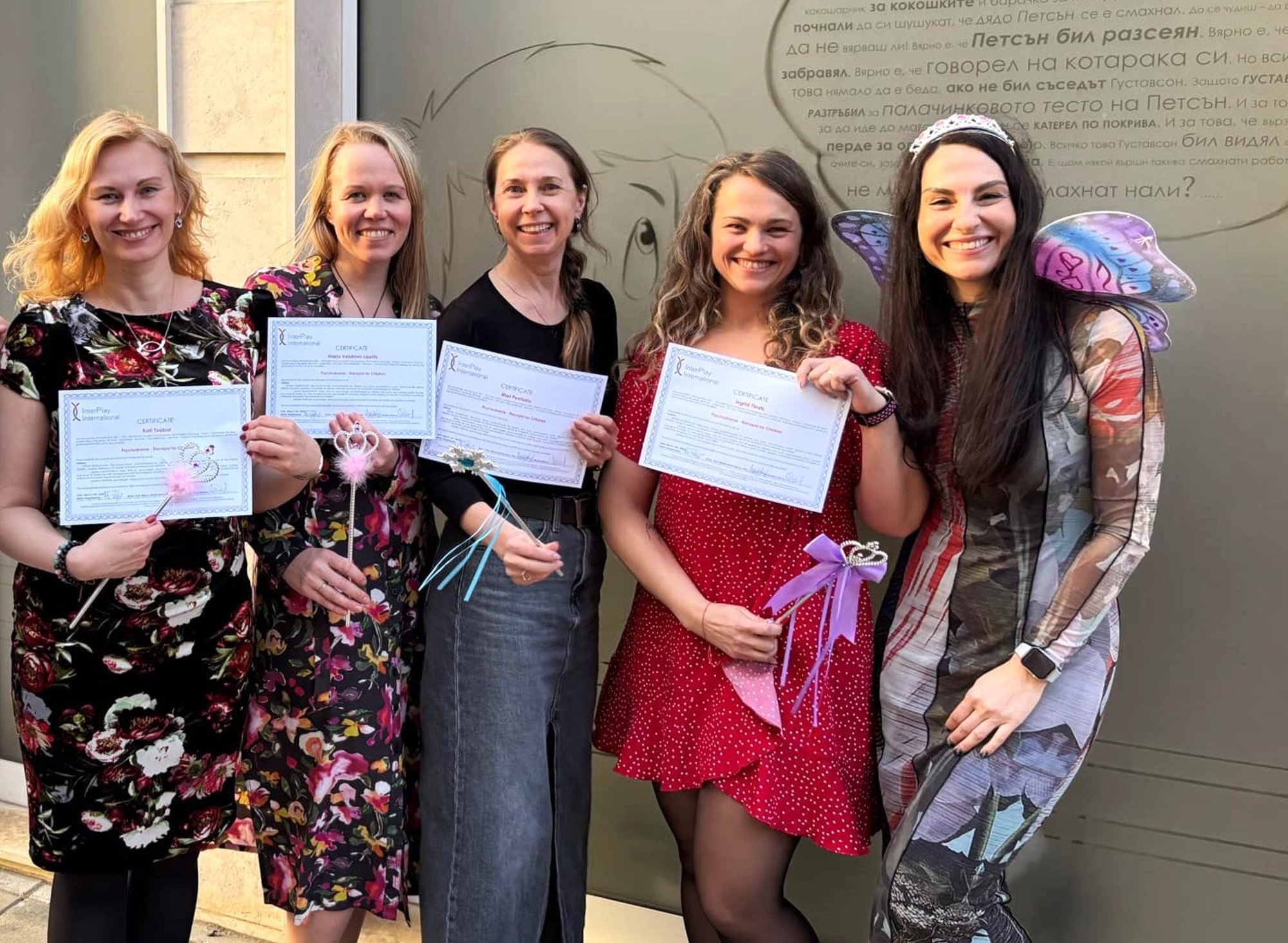 Neli terapeuti tõid Eestisse uudse, laste psühhodraama meetodi. Oma teadmisi jagavad nad nüüd ka lasteaiaõpetajatele