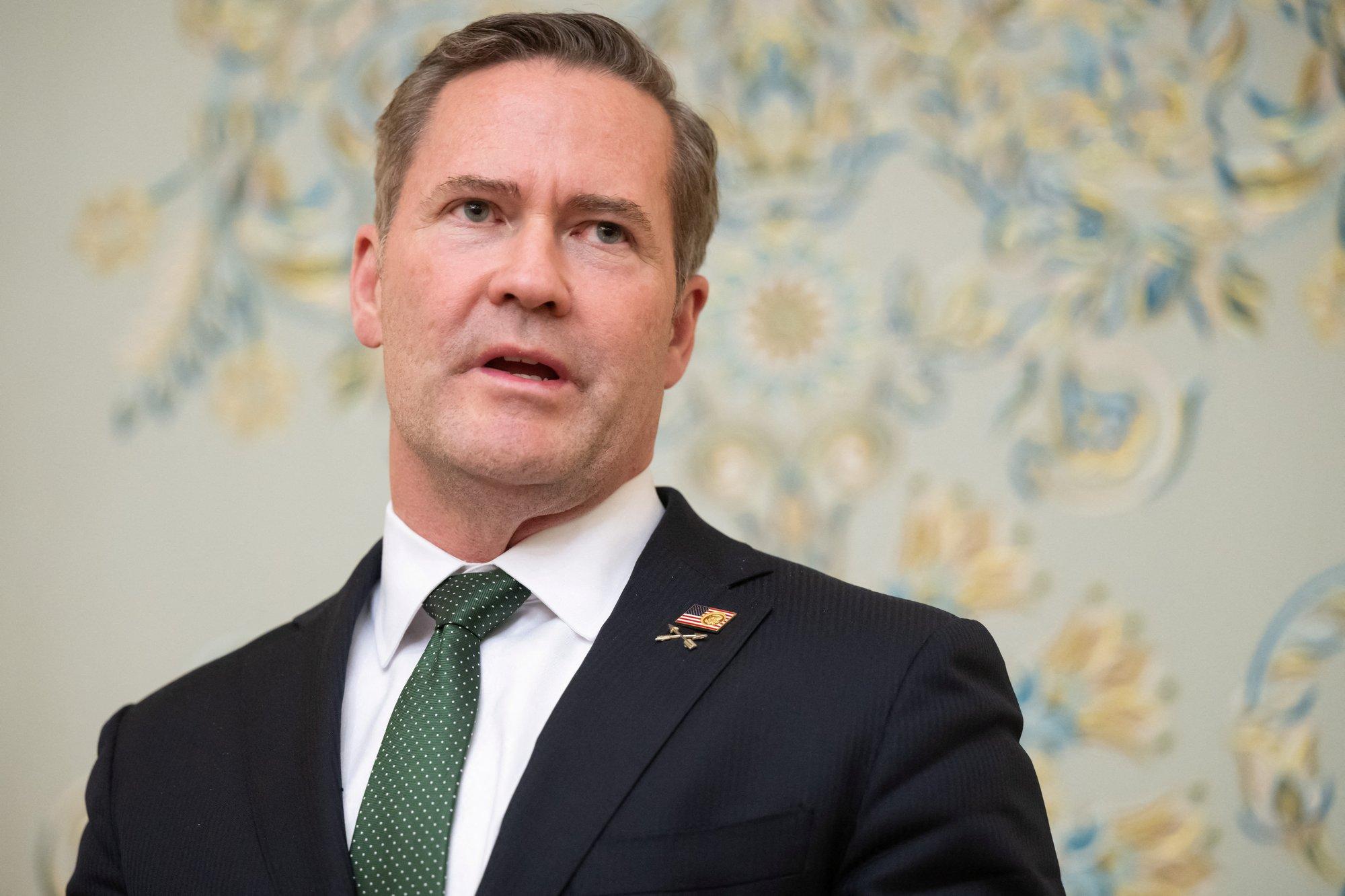 Trump avaldas toetust skandaali sattunud Valge Maja riikliku julgeoleku nõunikule