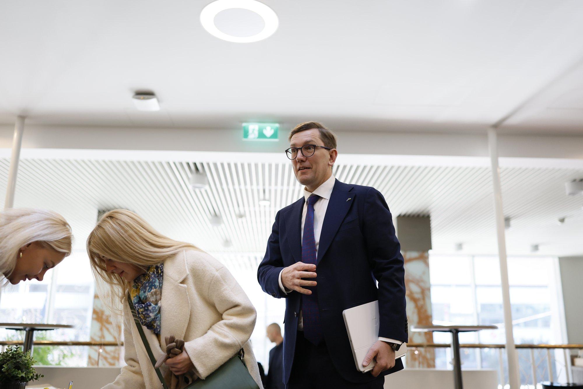 OTSEFOTOD | Reformierakond ja Eesti 200 kogunevad, et panna paika oma ministrikandidaadid. Taro ja Terras astusid juhatuse ette