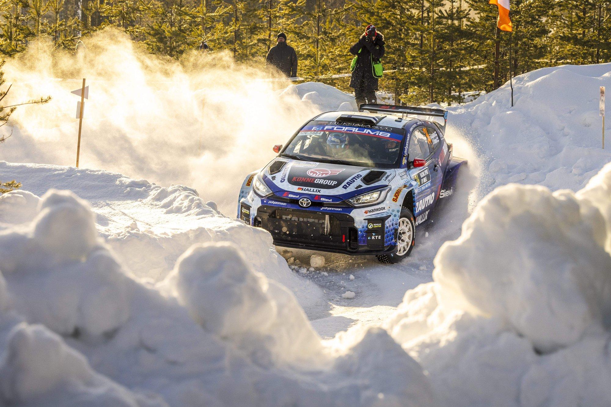 Uus Rovanperä? Toyota jälgib Esapekka Lappiga põrandat pühkinud noort soomlast