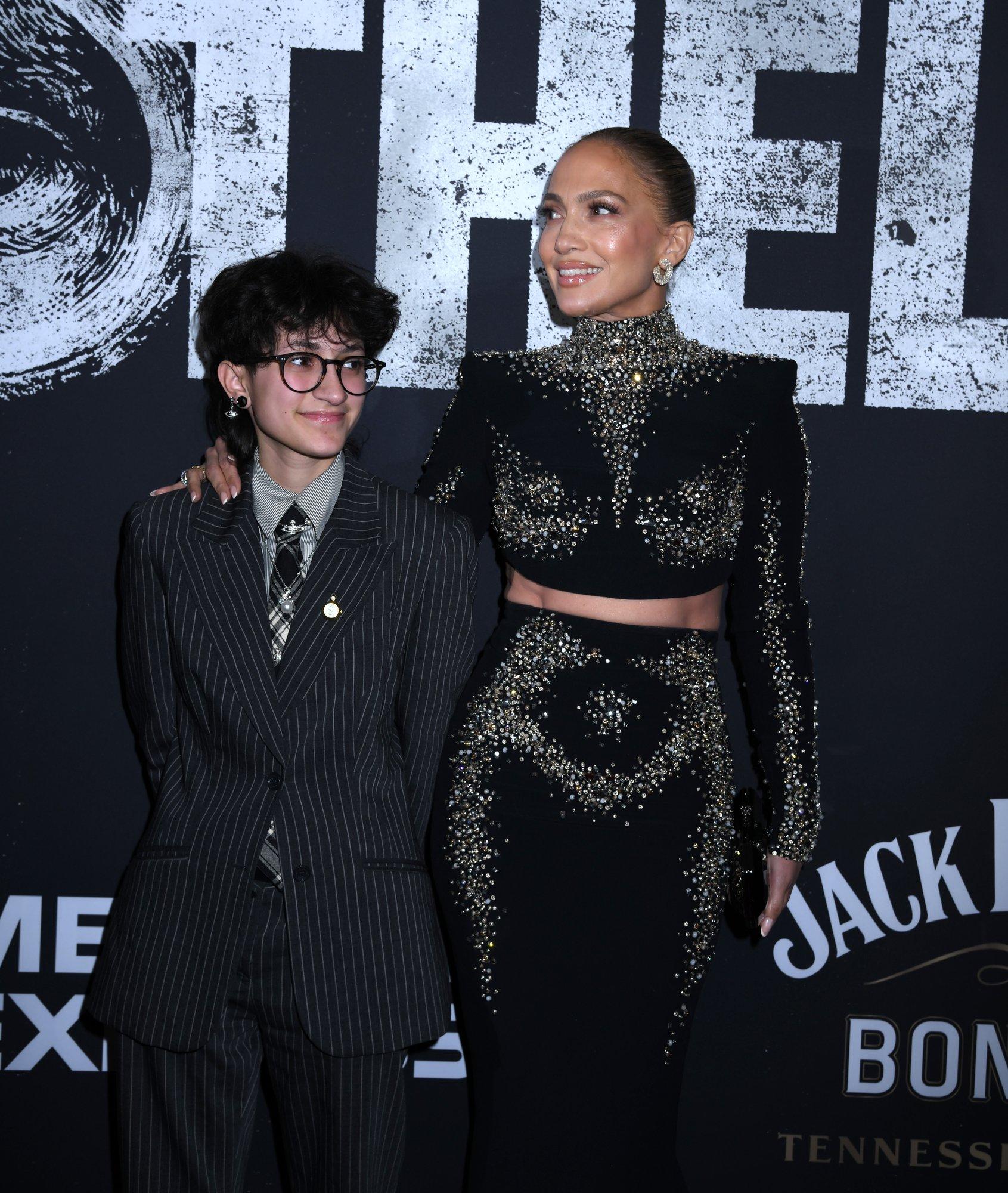 Jennifer Lopez võttis punasele vaibale kaasa oma lapse. Hiljem käratas ta paparatsole