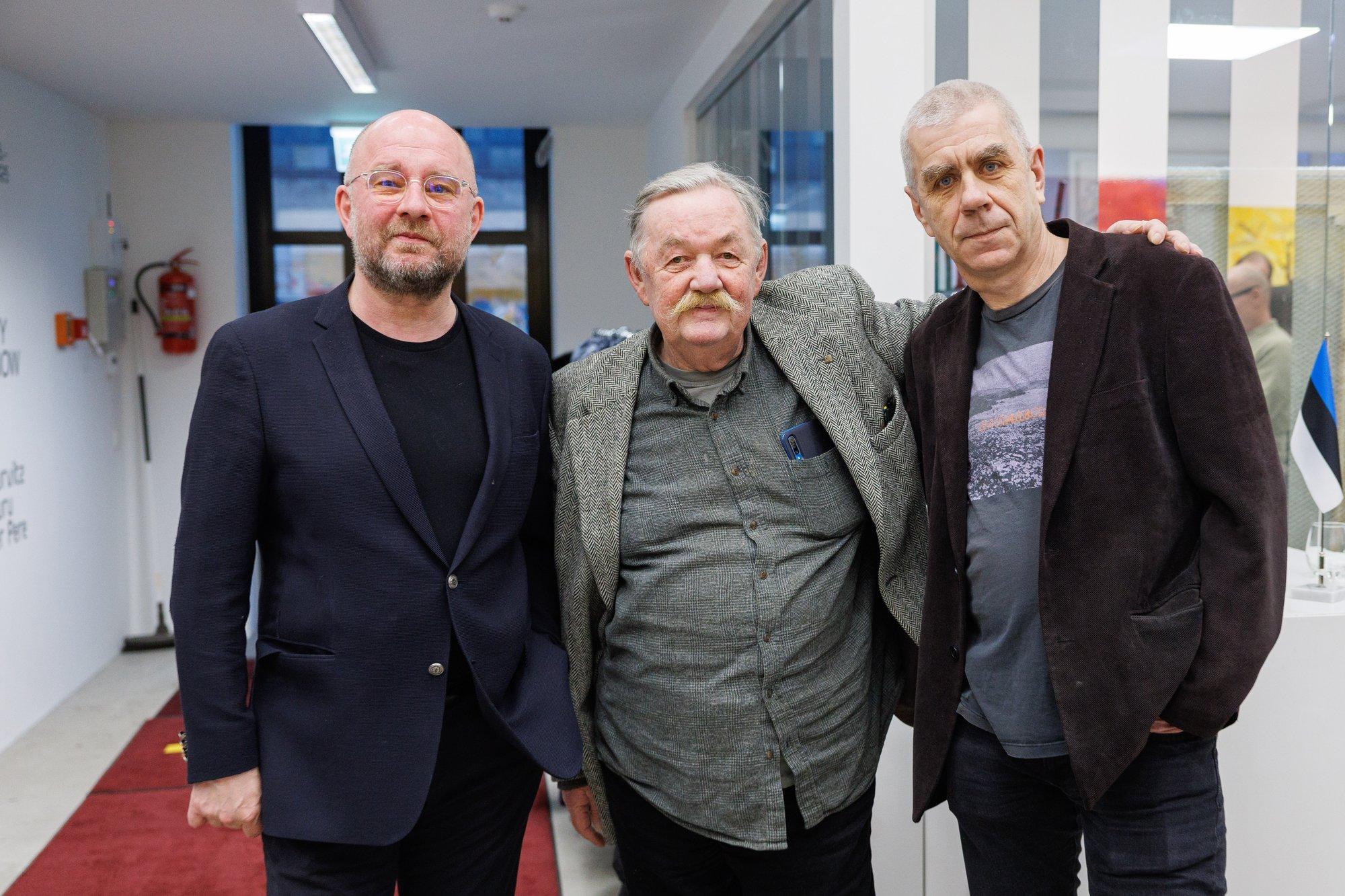 FOTOD | Märten Kross esitles Vaal galeriis uhiuut raamatut „Kokkuleppelised imed“