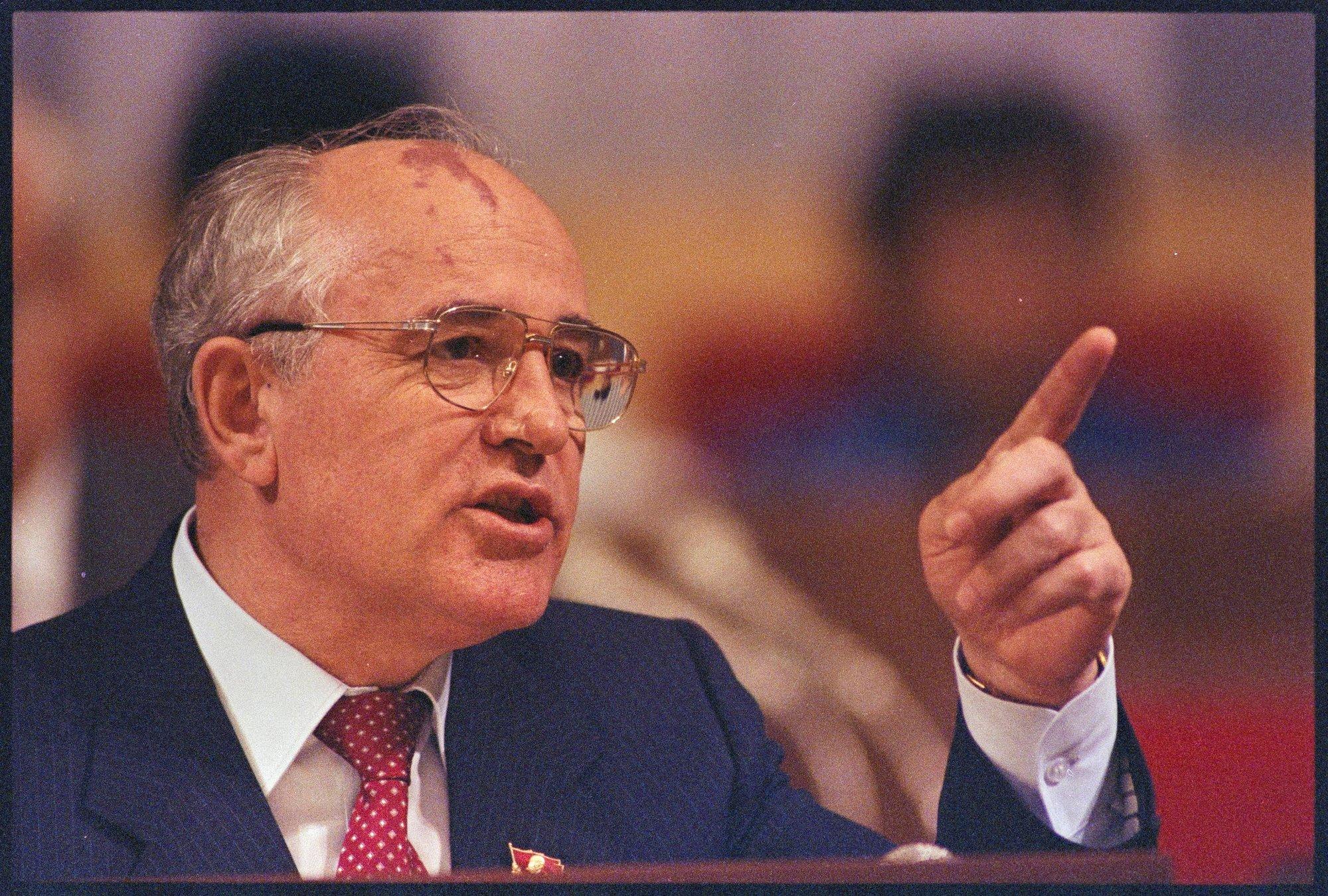 „Ta oli küünik ja samal ajal idealist.“ Gorbatšovi võimuletulekust möödus 40 aastat. Kas teda kirutakse asja eest?