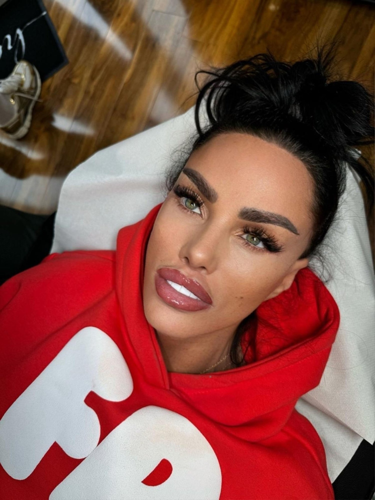 FOTOD | Üheksas sõrmus! Endine modell Katie Price kihlus uue kallimaga vaid nädal pärast lahkuminekut