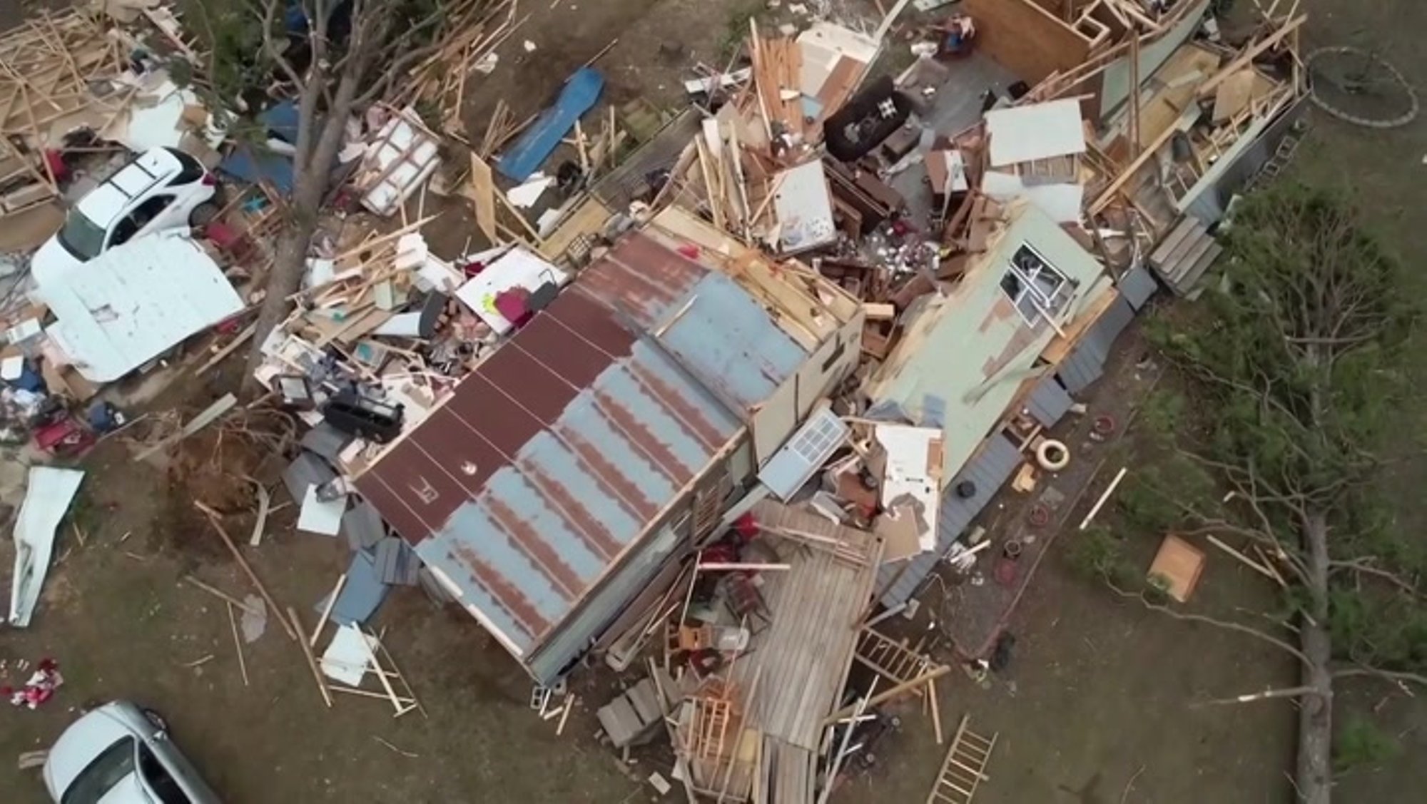 VIDEO | „Issand, me oleme keset tornaadot!“ USA kesk- ja lõunaosas nõudis torm kümneid ohvreid