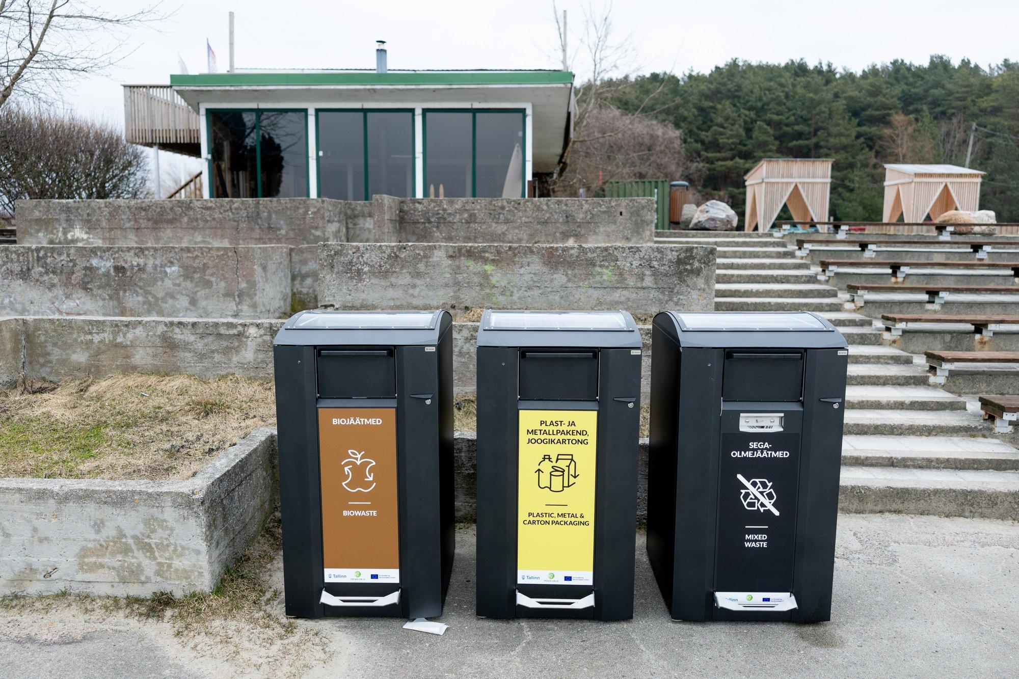 Tallinn ostis 46 000 euro eest üheksa nutiprügikasti