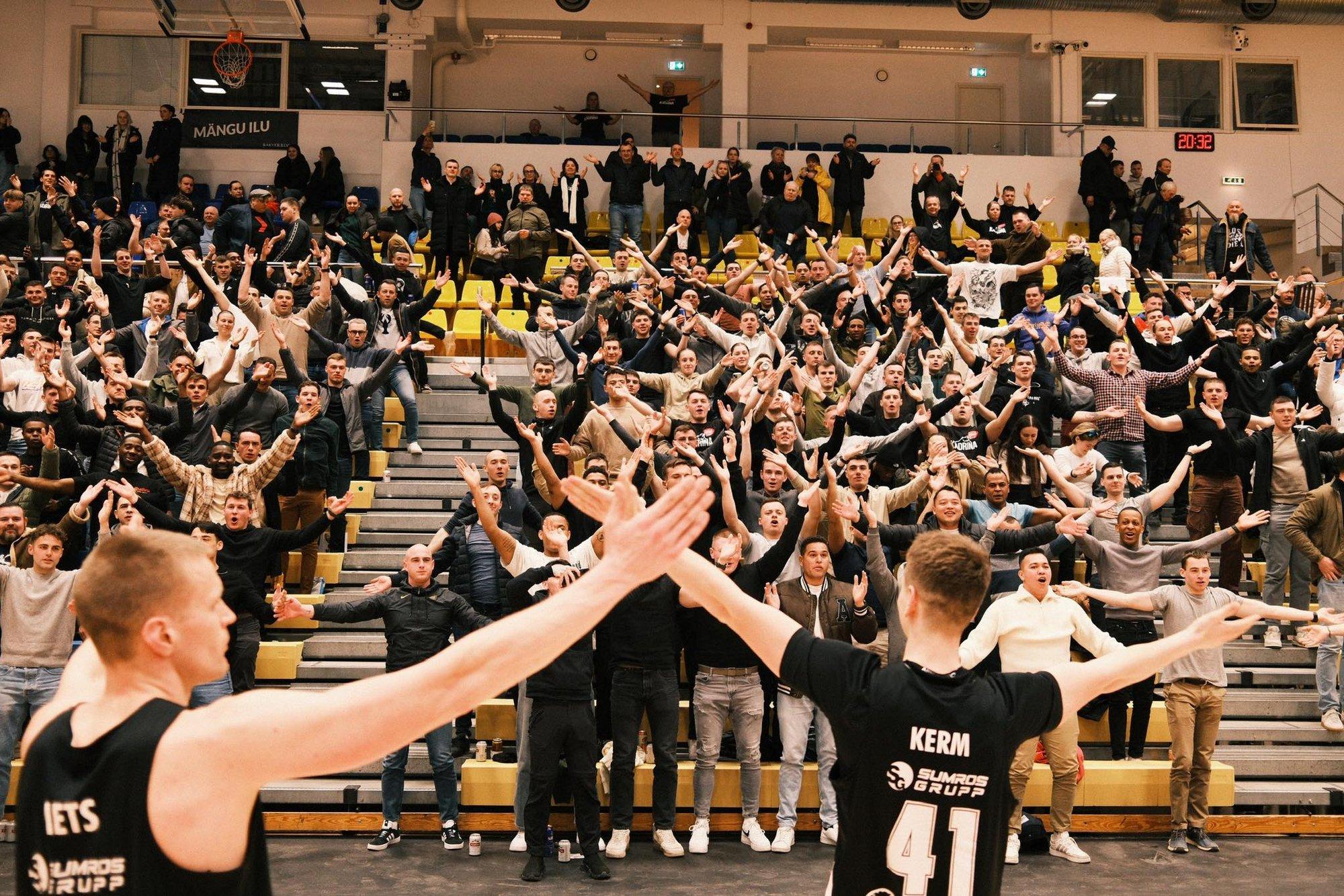 Kadrina Karud ja Maaülikool jõudsid poolfinaali, Reinar Halliku Korvpallikoolil on selg vastu seina