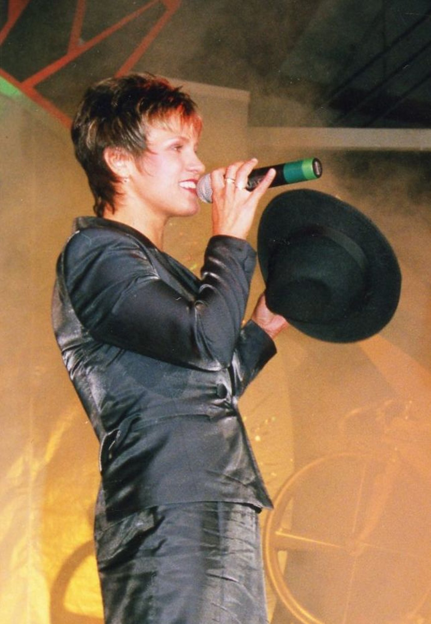 Ivo Linna mälumäng 299. Millise ansambliga esines 1990ndatel olümpiavõitja Erika Salumäe?