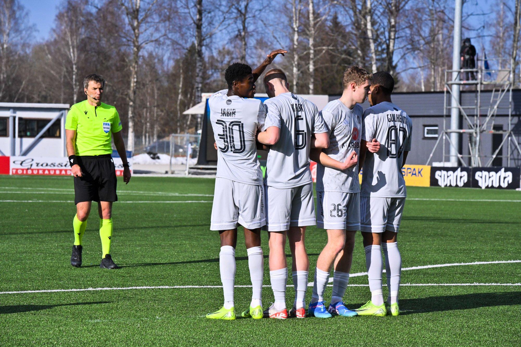 Vahetusmehe debüütvärav päästis Kaljule kodupubliku ees viigipunkti