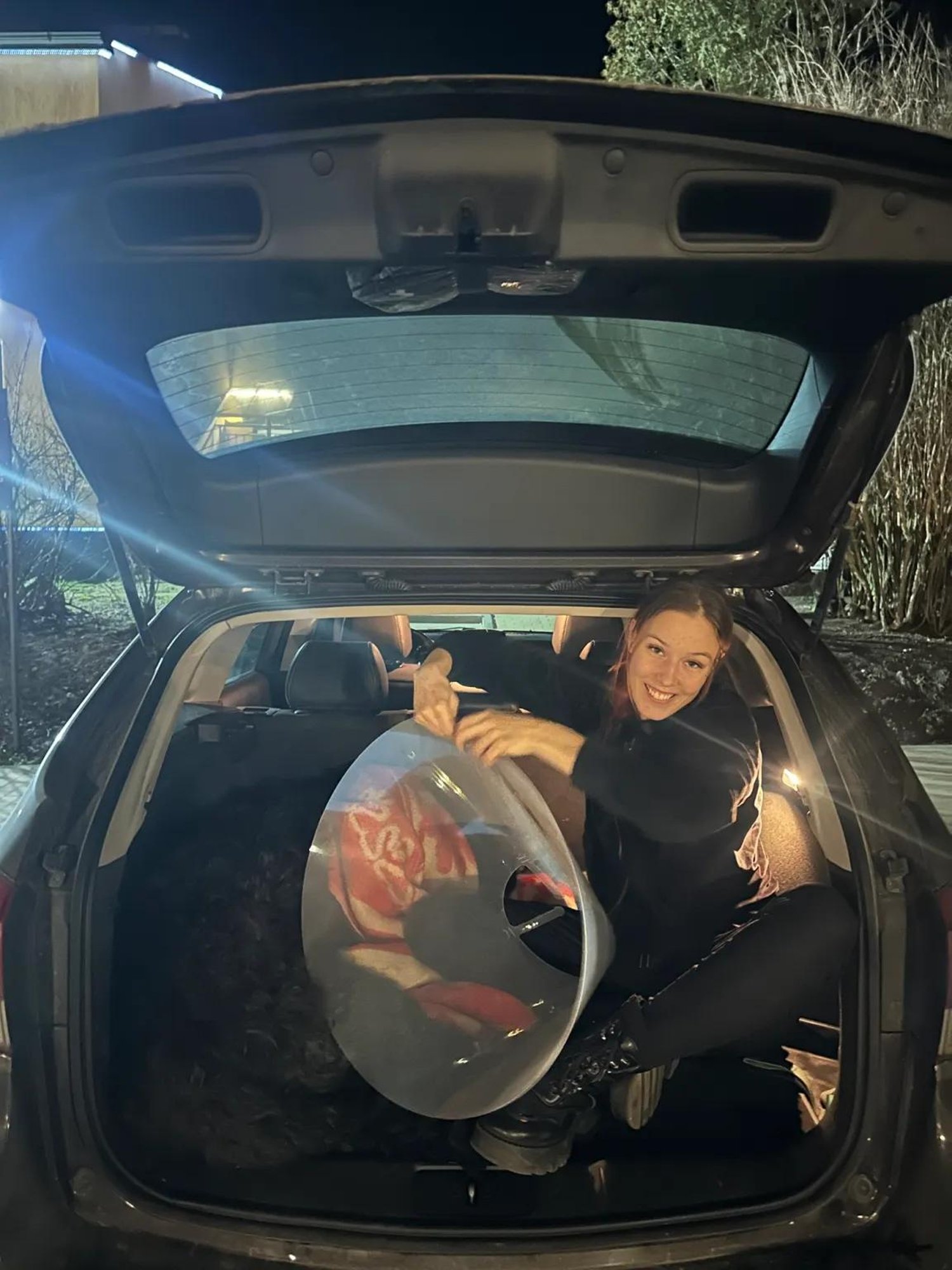 Toppisime assistendi pagasnikusse ja kimasime mööda Riia linna ehk Dexteri seiklused nägijaks saamisel