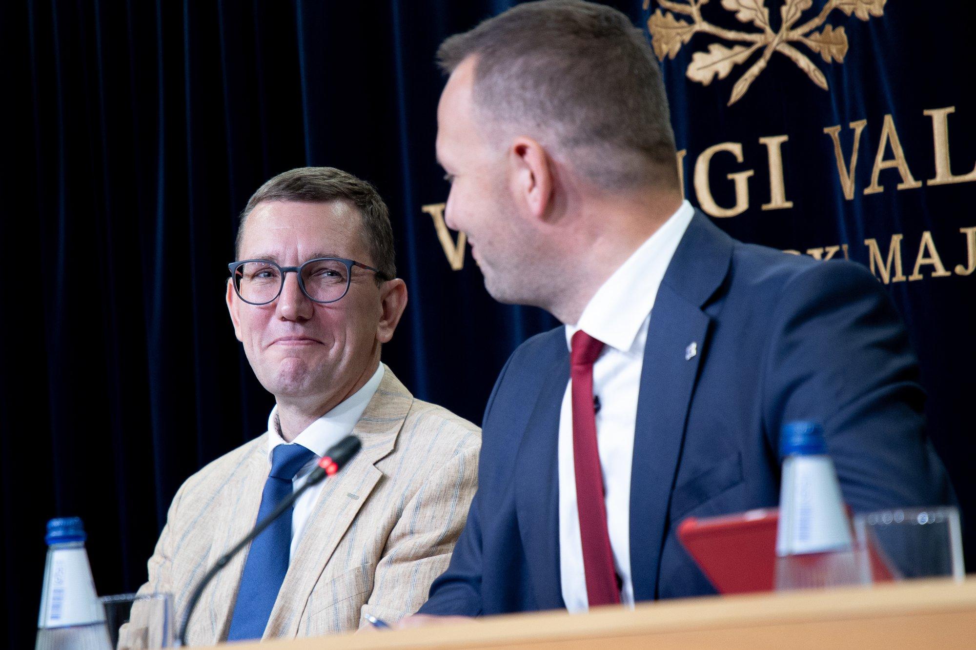 Sotsid: Michal, mis on sinu tegelik plaan? Michal: muuta Eesti põhjamaiseks Iisraeliks või Lõuna-Koreaks