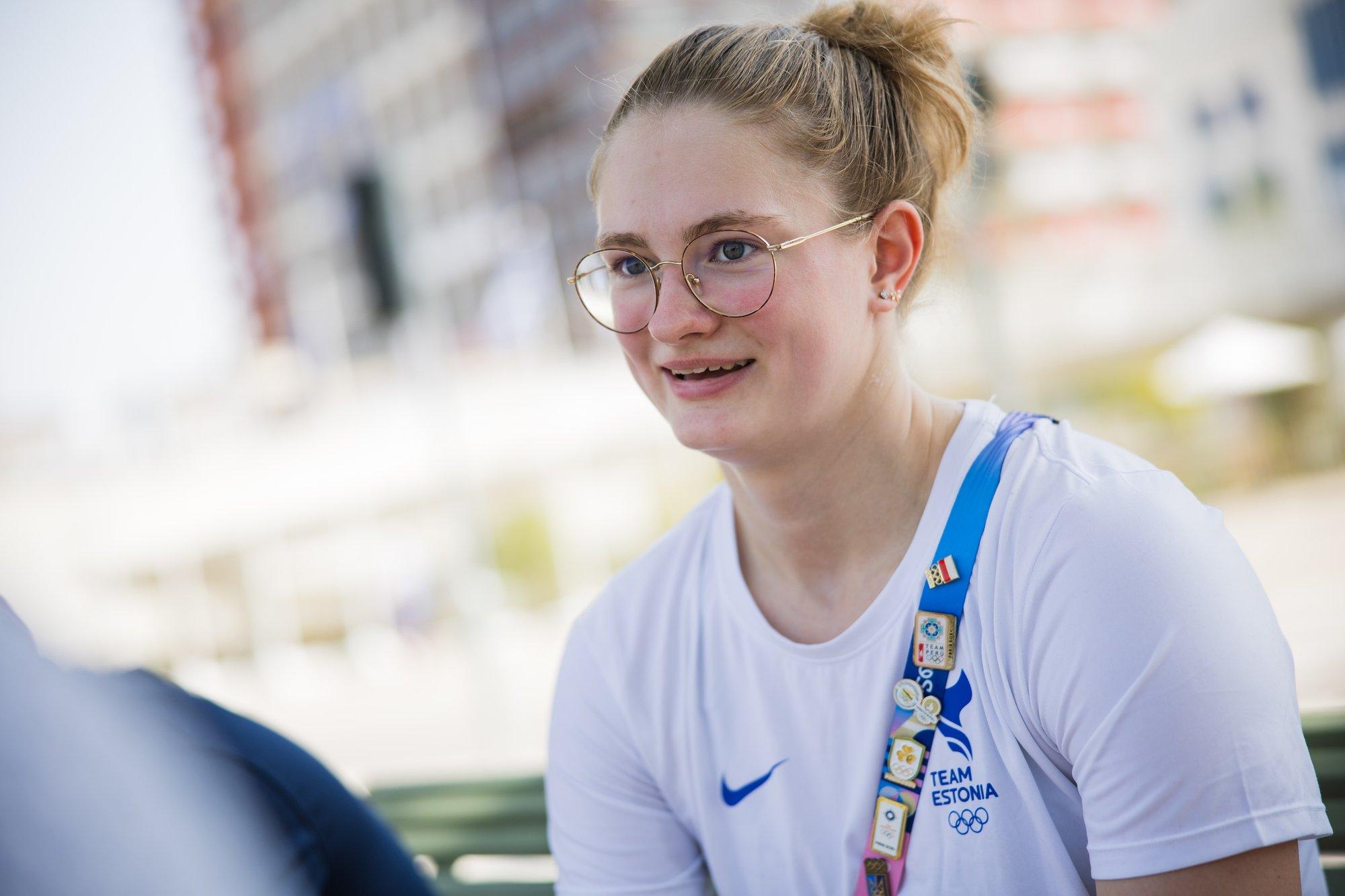 Palju õnne! Eneli Jefimova lõpetas gümnaasiumi