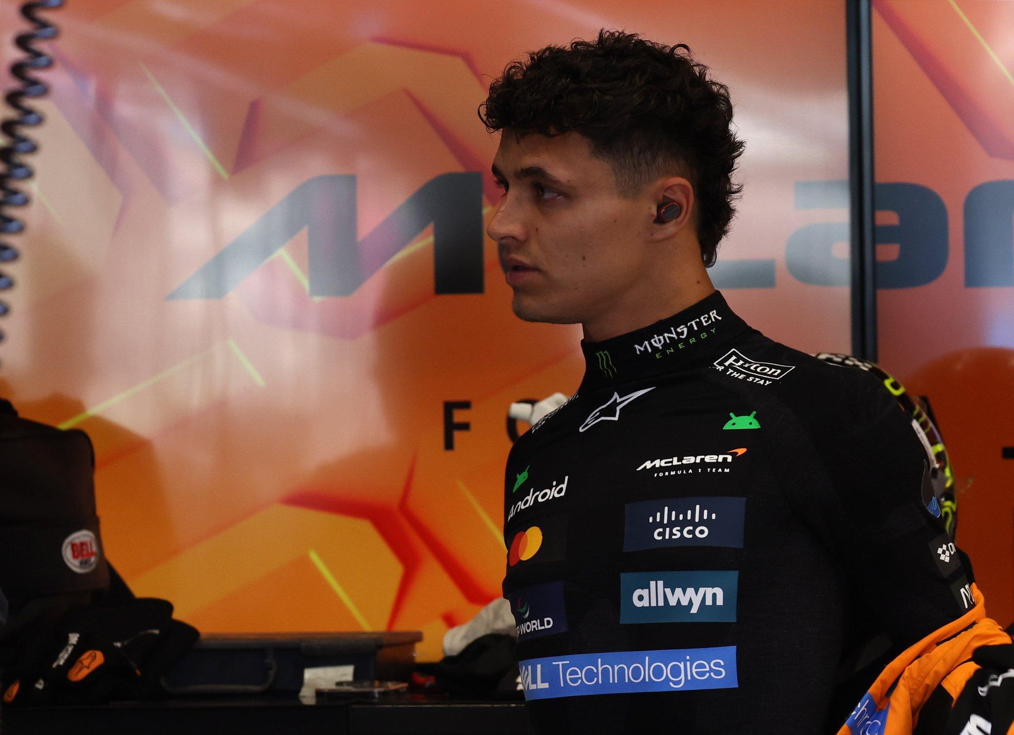 Kvalifikatsiooni seinas lõpetanud F1 sarja liider kutsus end idioodiks ja vabandas tiimi ees