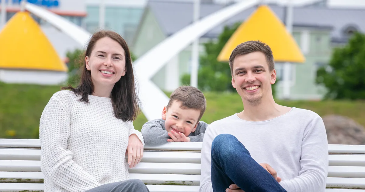 SÜDAMLIK KLÕPS ⟩ «Naabrist parema» võitjapaari perre sündis pisitüdruk