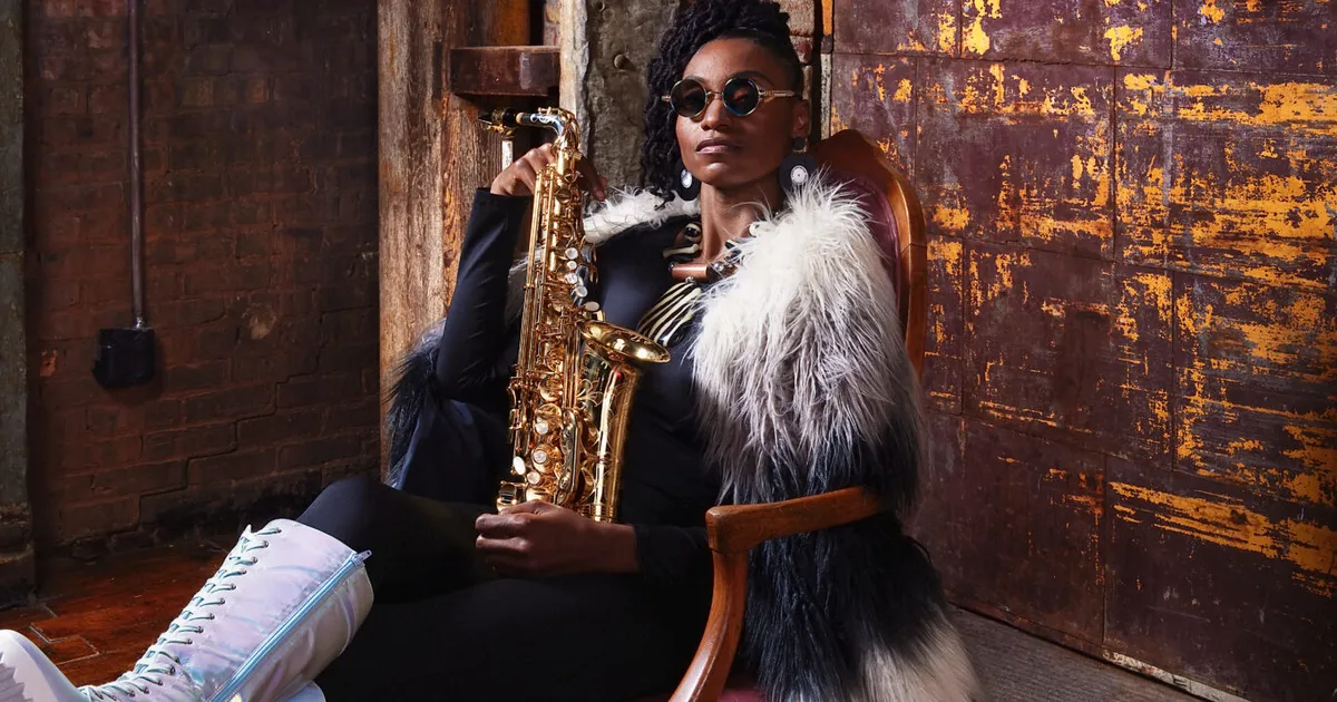 JAZZKAARE STAAR ⟩ Lakecia Benjamini jazz ei järgi reegleid, vaid elab oma elu