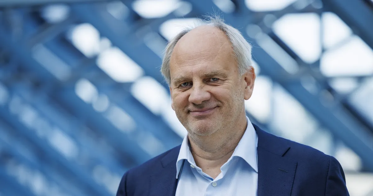 OTSE POSTIMEHEST ⟩ Martti Kuldma: postkontorit on ikka vaja, sest külmkapp ju pakiautomaati ei mahu