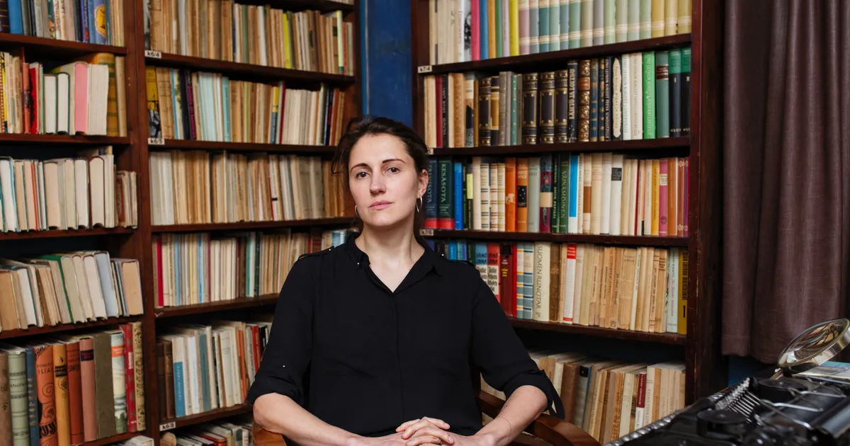 «Meil ei ole leibagi kodus! Ja sa räägid mingist nätsust?» Davidjantsi lühilood viivad lugeja ajas ja ruumis rändama