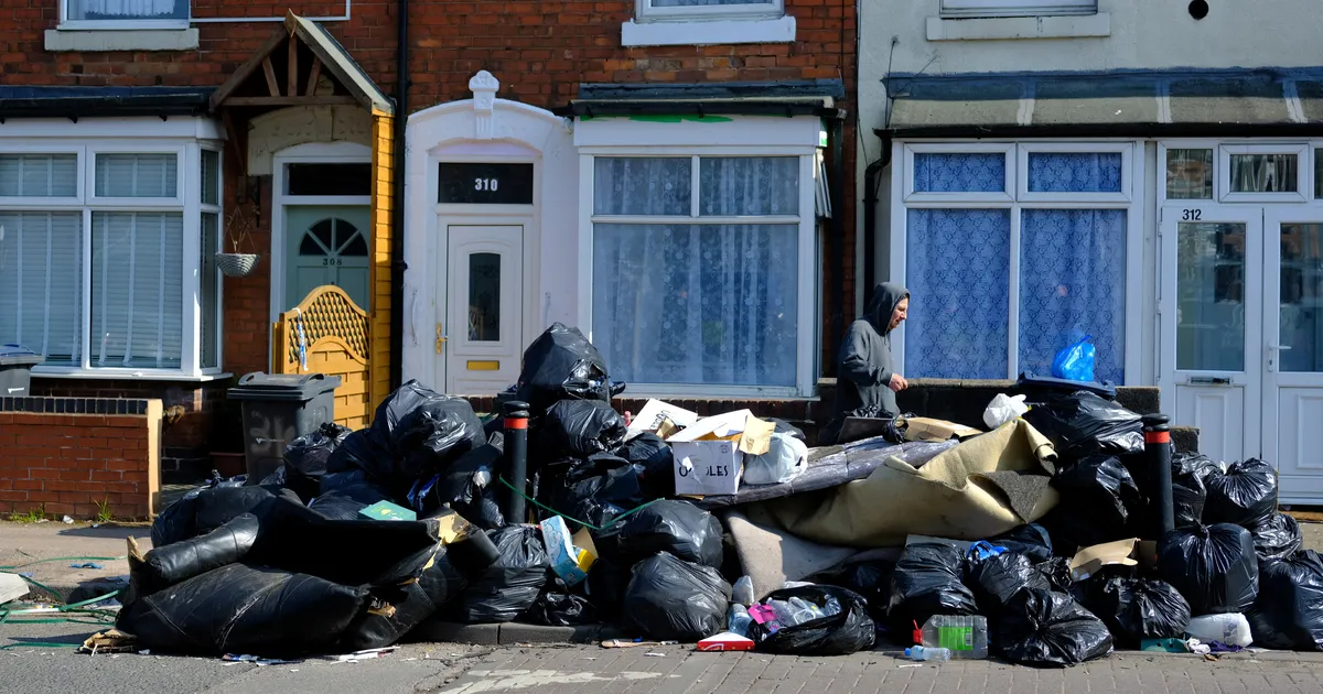 «Rotid on sama pirakad kui kassid»: Ühendkuningriigi suuruselt teine linn upub streigi tõttu prügisse
